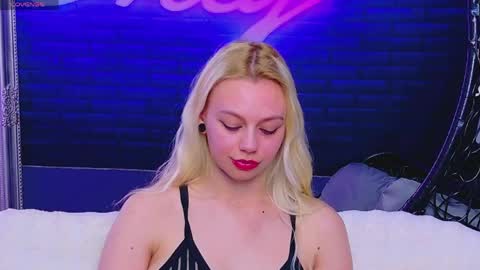 alessiacroft online show from May 6, 4:29 am