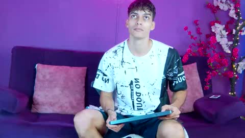 Alessio online show from November 25, 12:15 pm