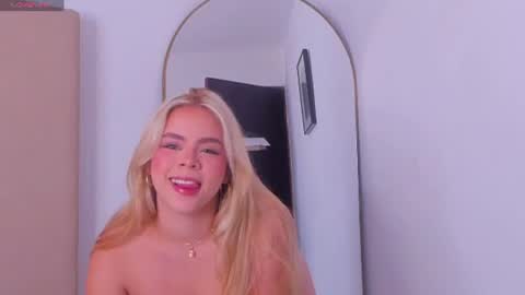 Alessia Moon online show from July 17, 1:57 pm