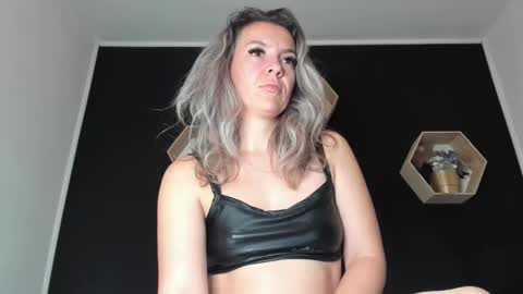 alesys69 online show from September 23, 10:05 pm