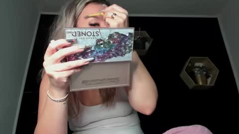 alesys69 online show from December 4, 10:20 pm