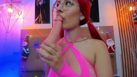 Aleszia online show from December 2, 10:19 pm