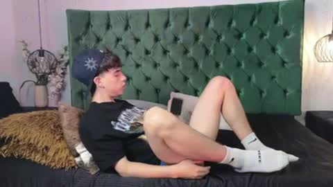 Snapshot of alex__fire_ chatting on September 27, 1:20 pm alex online show from September 27, 1:20 pm