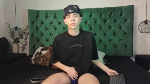 Snapshot of alex__fire_ chatting on September 25, 1:07 pm alex online show from September 25, 1:07 pm