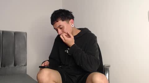 Owen online show from November 13, 2:36 am