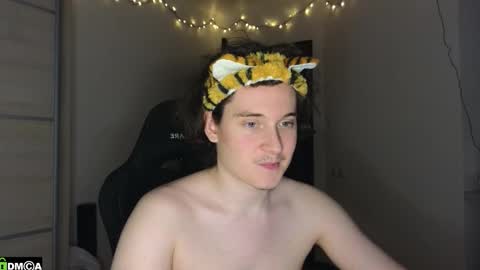 FAVORITE online show from November 8, 12:35 am