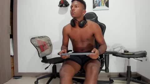 Snapshot of alex_cock_ chatting on September 10, 7:31 am alex_cock_ online show from September 10, 7:31 am