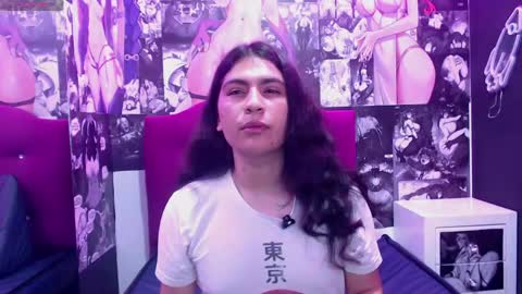 Alex  online show from April 25, 1:13 pm