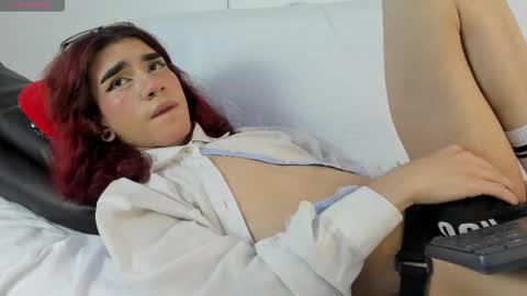 alex_hunt_ online show from February 17, 12:04 pm