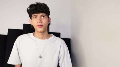 alex_mark_ online show from September 22, 2:10 pm