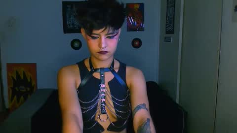 Alex online show from November 12, 12:35 am