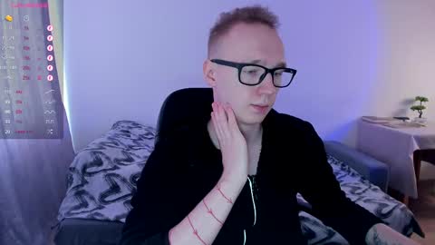 alex_silent online show from March 5, 10:00 am