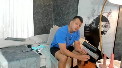 Alex Towers online show from January 20, 7:14 pm