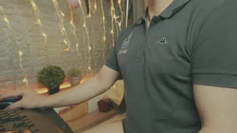 Alex online show from December 20, 2:02 pm