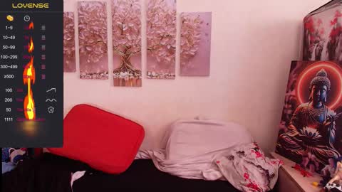 Alex WandHot online show from March 22, 10:30 am