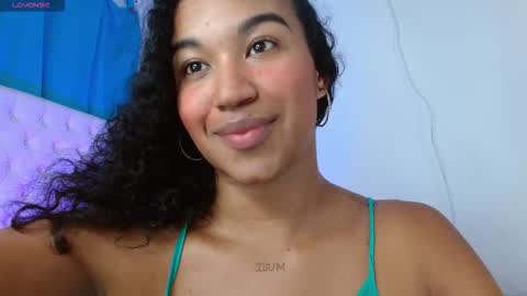   online show from November 8, 7:50 pm