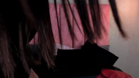 Alexa Thaylor online show from November 17, 5:37 pm