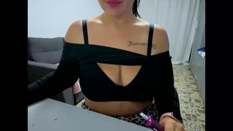 Alexandra online show from April 19, 6:43 pm