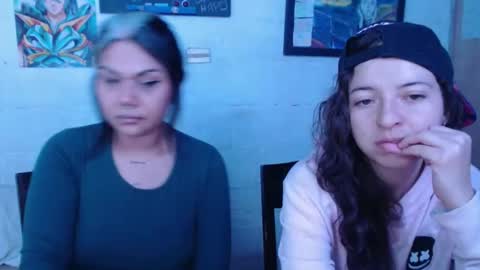 Snapshot of alexablu3 chatting on December 31, 1:15 am Alexa Blu3 online show from December 31, 1:15 am
