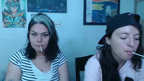 Snapshot of alexablu3 chatting on January 6, 12:16 am Alexa Blu3 online show from January 6, 12:16 am