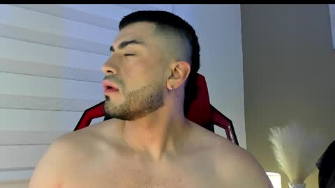 Alexander Diaz online show from April 20, 11:35 am