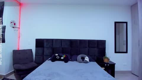 Onlyfansalexmartinezwb  Instagram alexwbmartinez  Twitter martinezcb937 online show from November 29, 1:57 am