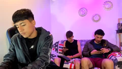 chicos hot online show from October 9, 1:38 pm