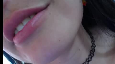 alexandrasaen online show from December 5, 8:50 pm