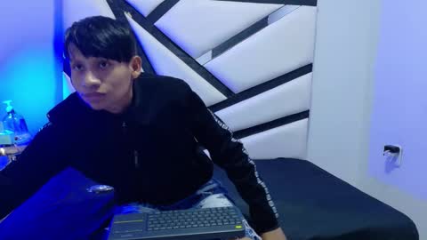 Alexandro online show from November 4, 7:15 pm