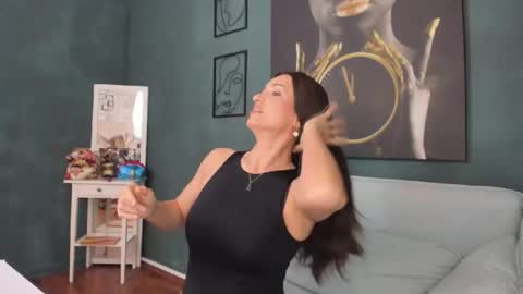 AlexaNikole online show from April 21, 7:37 am