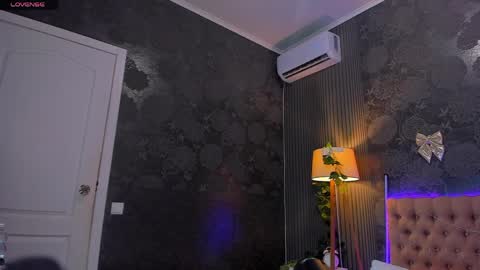 AlexaWilds online show from April 4, 2:02 pm