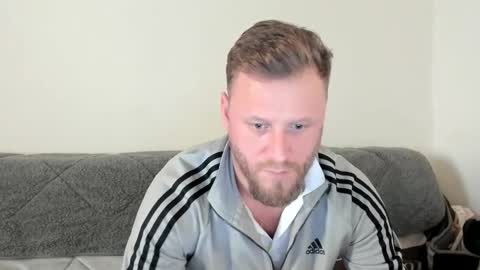 Snapshot of alexboy2022 chatting on December 19, 1:07 pm onlyfans..alexyno2022 online show from December 19, 1:07 pm