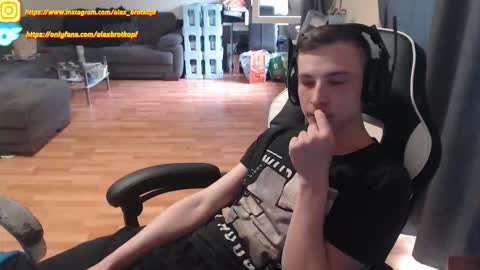 Alex online show from October 3, 2:58 pm