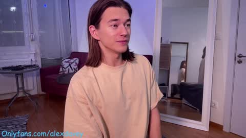           online show from December 21, 9:04 pm