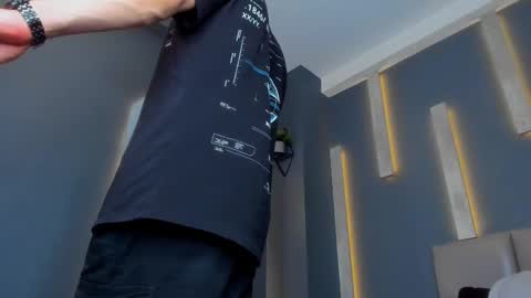 Alex online show from March 3, 2:28 pm