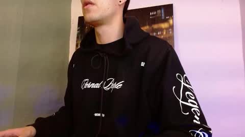 alexgiraldo__ online show from March 29, 10:28 am