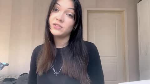 Emila online show from April 12, 1:15 pm