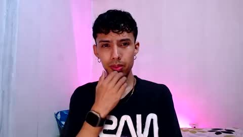 Alexis online show from July 16, 1:03 pm