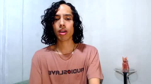 Alexis online show from April 28, 8:35 pm