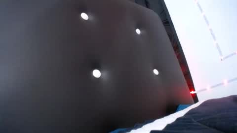 -- ALEXIS -- online show from January 15, 1:36 am