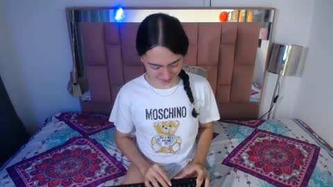 Snapshot of alexis_brown11 chatting on September 25, 2:18 am -- ALEXIS -- online show from September 25, 2:18 am