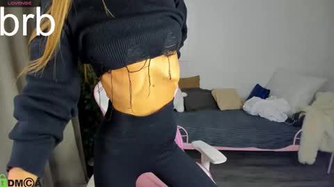 Alexis   Mon Tue Wed Thu Fri 7 GMT 0100am-0700am  online show from September 29, 8:41 pm