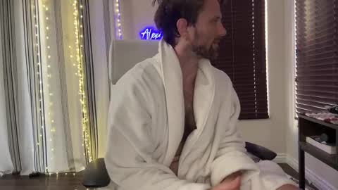 Alex Mann online show from October 3, 4:26 pm