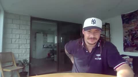 Alex online show from April 10, 11:42 pm