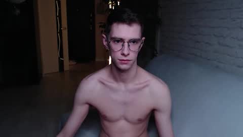 Alfie online show from October 27, 4:51 pm