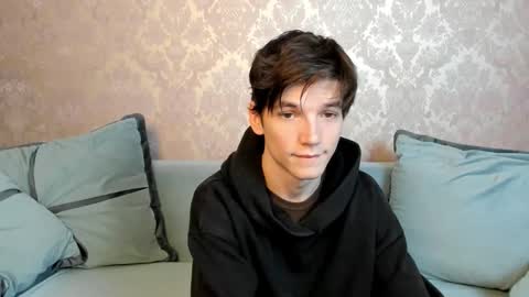 Snapshot of alfred_joness chatting on October 8, 7:14 am Alfred online show from October 8, 7:14 am