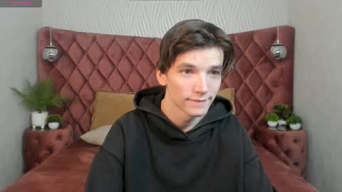 Snapshot of alfred_joness chatting on October 17, 12:53 pm Alfred online show from October 17, 12:53 pm