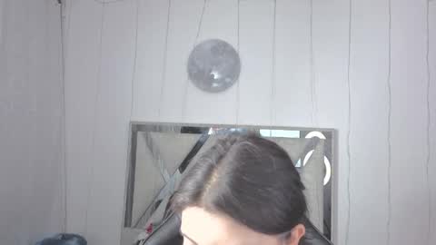 Carolina Join The Fan Club  online show from March 27, 12:05 am