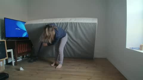 Alice online show from February 19, 7:28 am