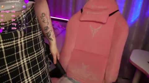 Alice   Miss online show from April 15, 7:06 pm